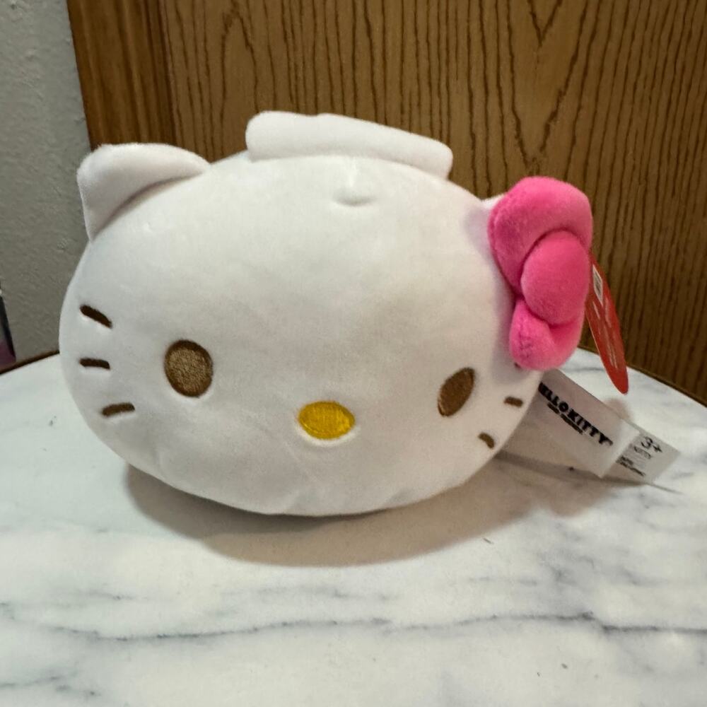 Hello Kitty NWT